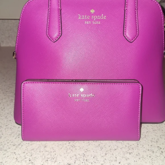 Kate Spade New York Dome Satchel with Matching Wallet - Picture 1 of 7